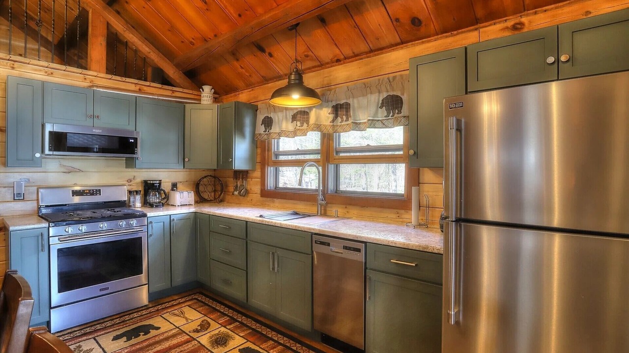 Photo of Kitchen in Rangeley Plantation