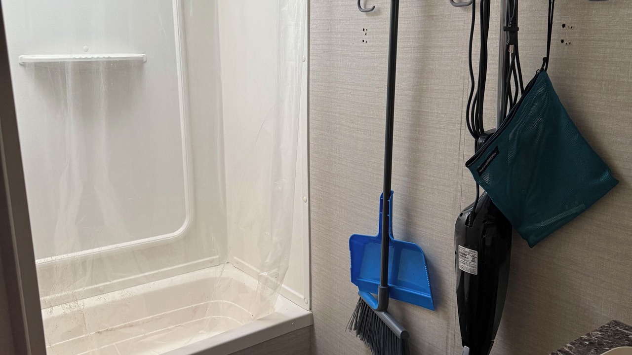 Photo of Bathroom in Chiniak