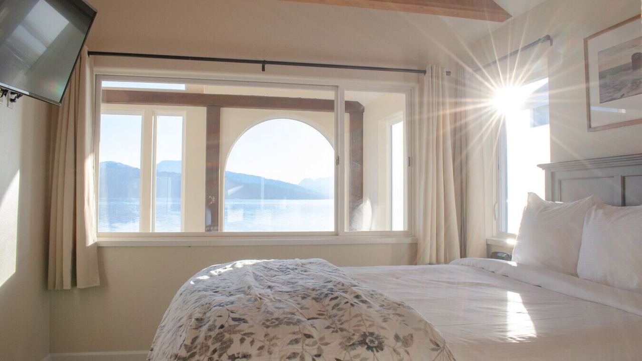Photo of Bedroom in Homer