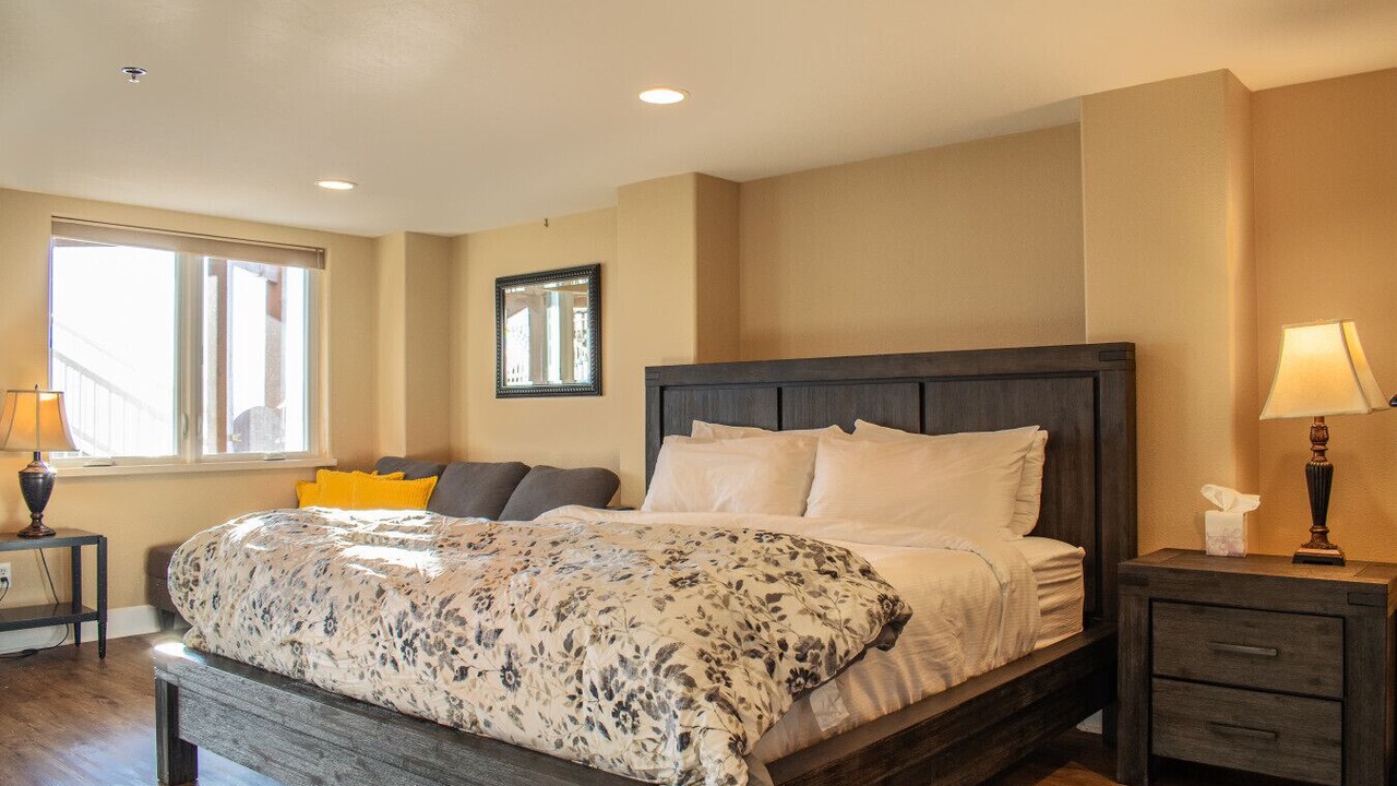 Photo of Bedroom in Homer