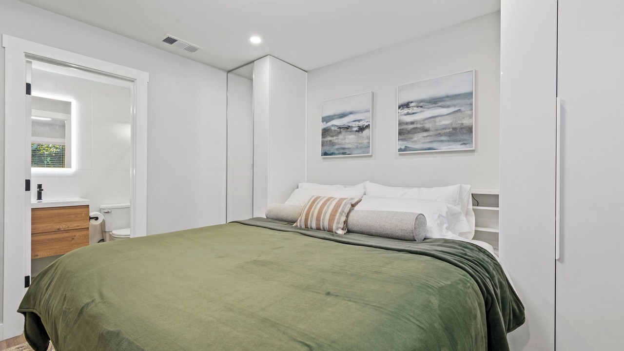 Photo of Bedroom in Redwood City