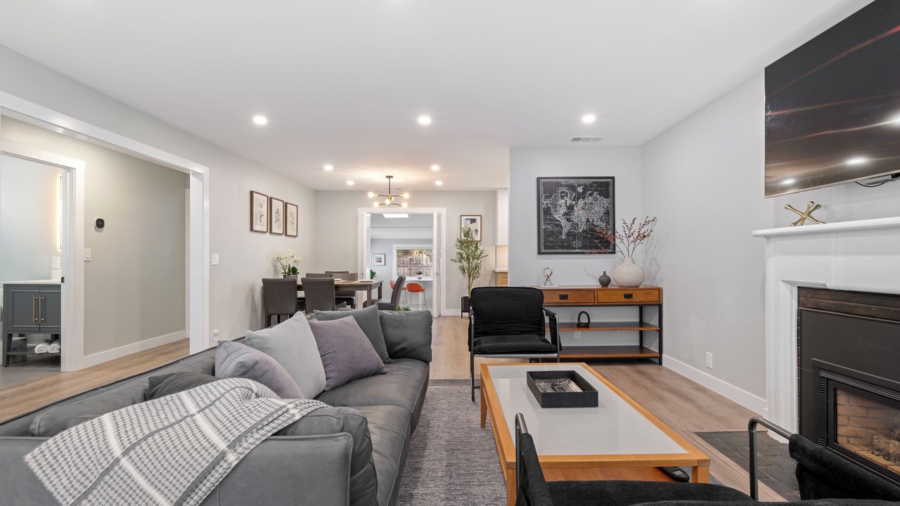 Photo of Livingroom in Redwood City