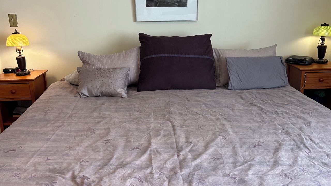 Photo of Bedroom in Piedmont Avenue