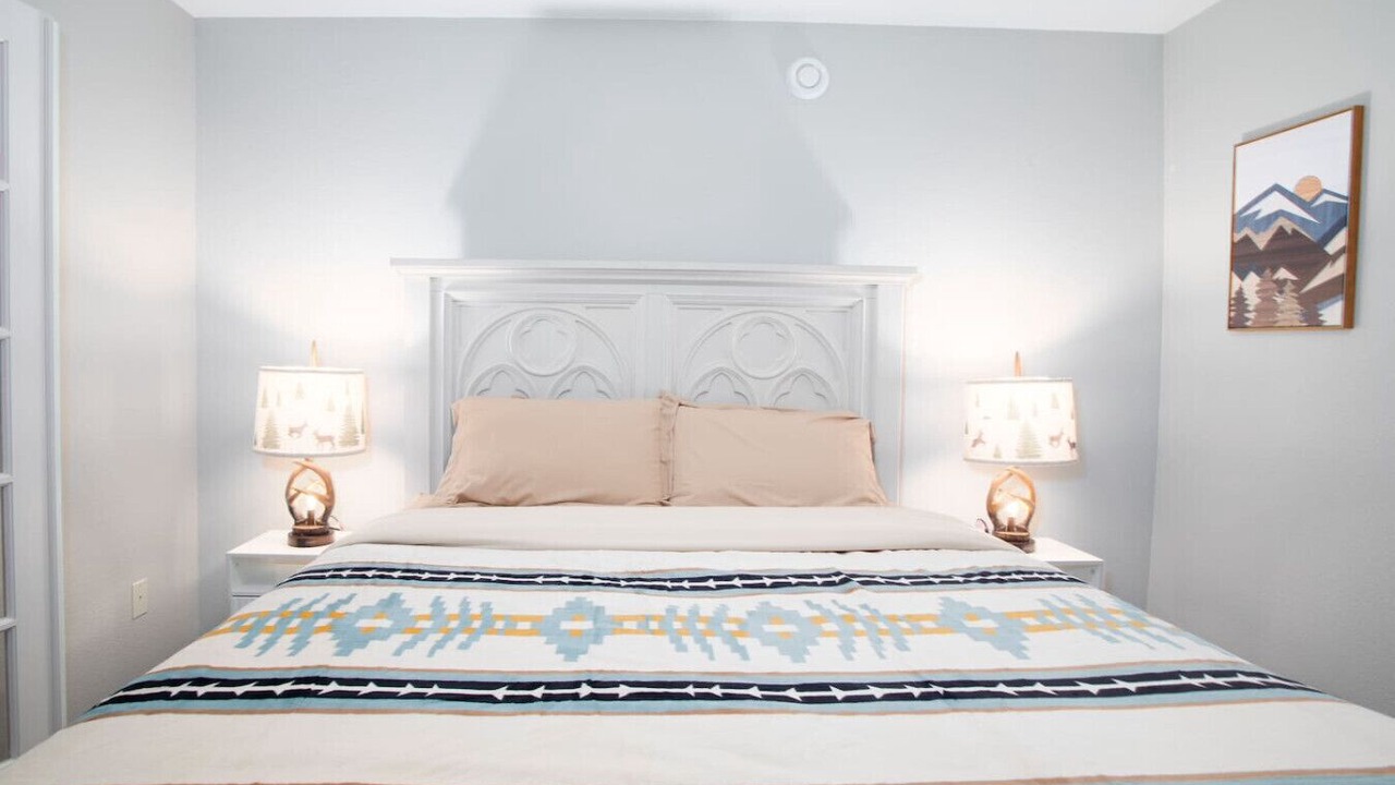 Photo of Bedroom in Fairbanks