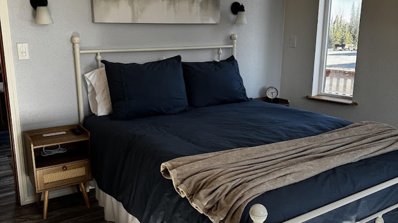 Photo of Bedroom in Soldotna