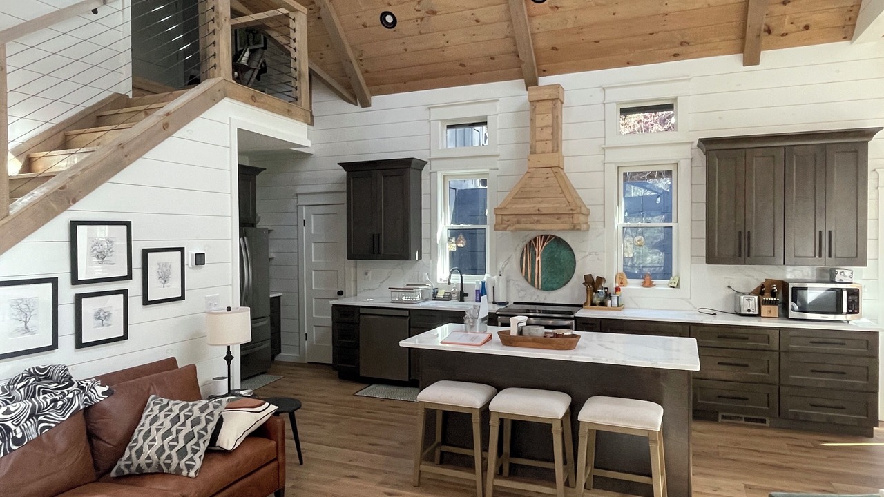 Photo of Livingroom in Ellijay