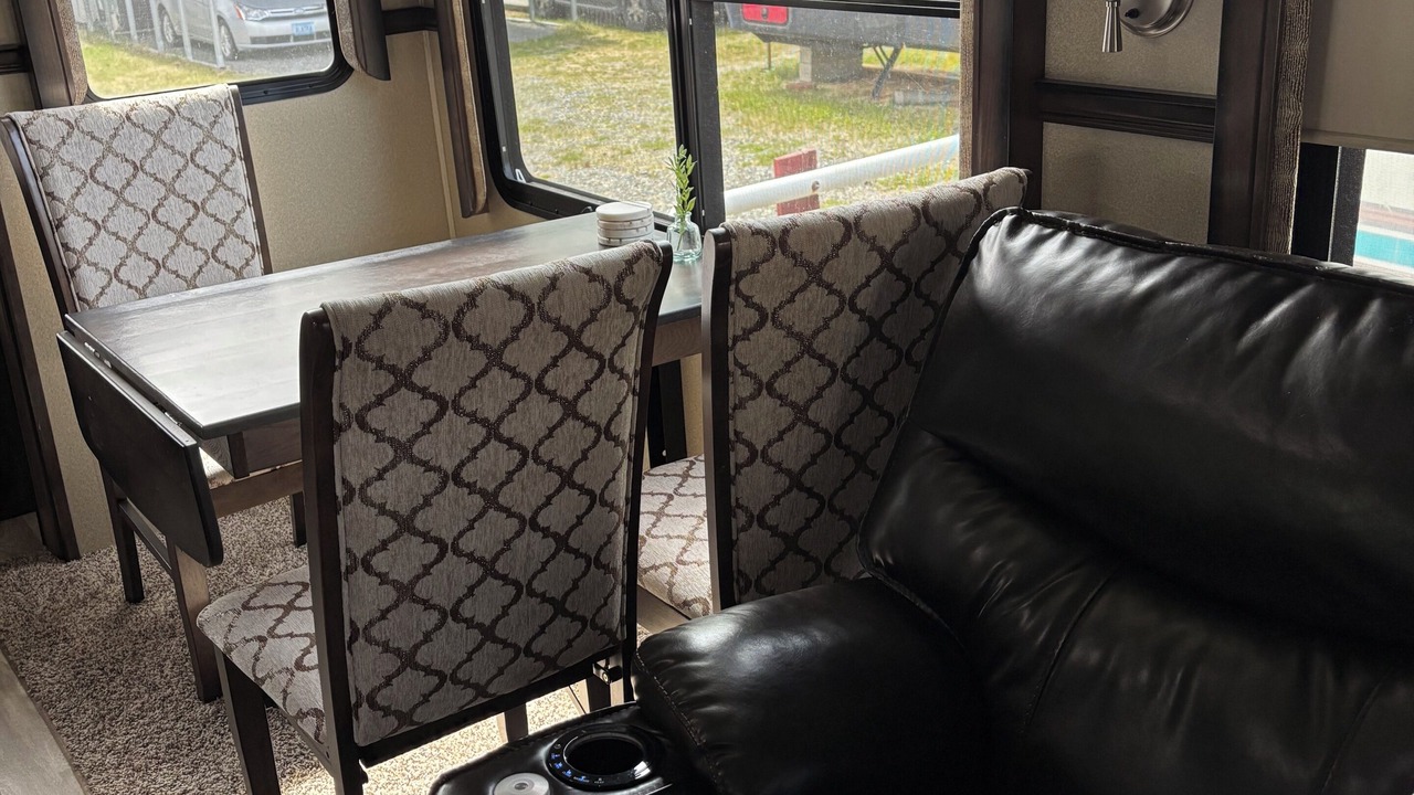 Photo of Livingroom in Ridgeway