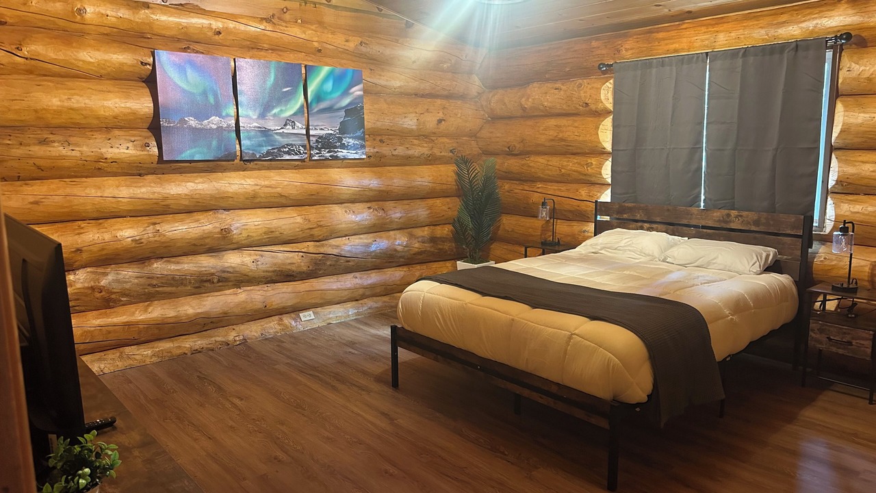 Photo of Bedroom in Deltana