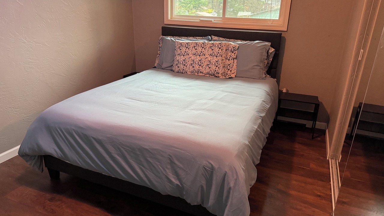 Photo of Bedroom in Mendenhall Valley