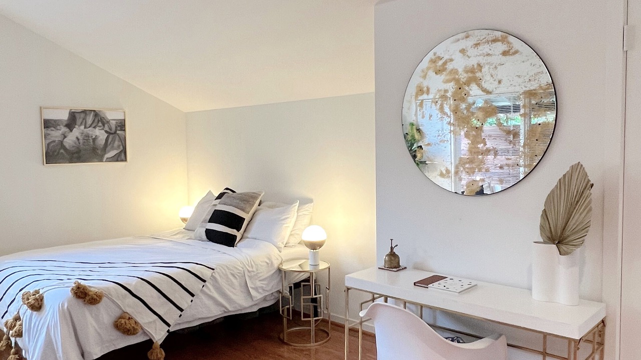 Photo of Bedroom in Midtown