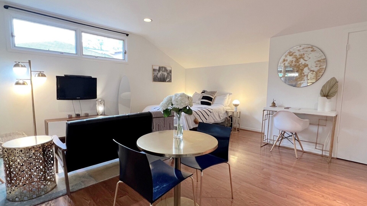 Photo of Bedroom in Midtown