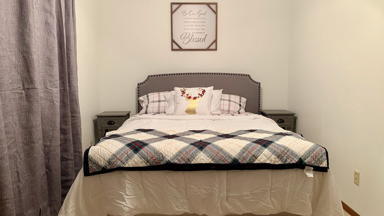 Photo of Bedroom in Fairbanks