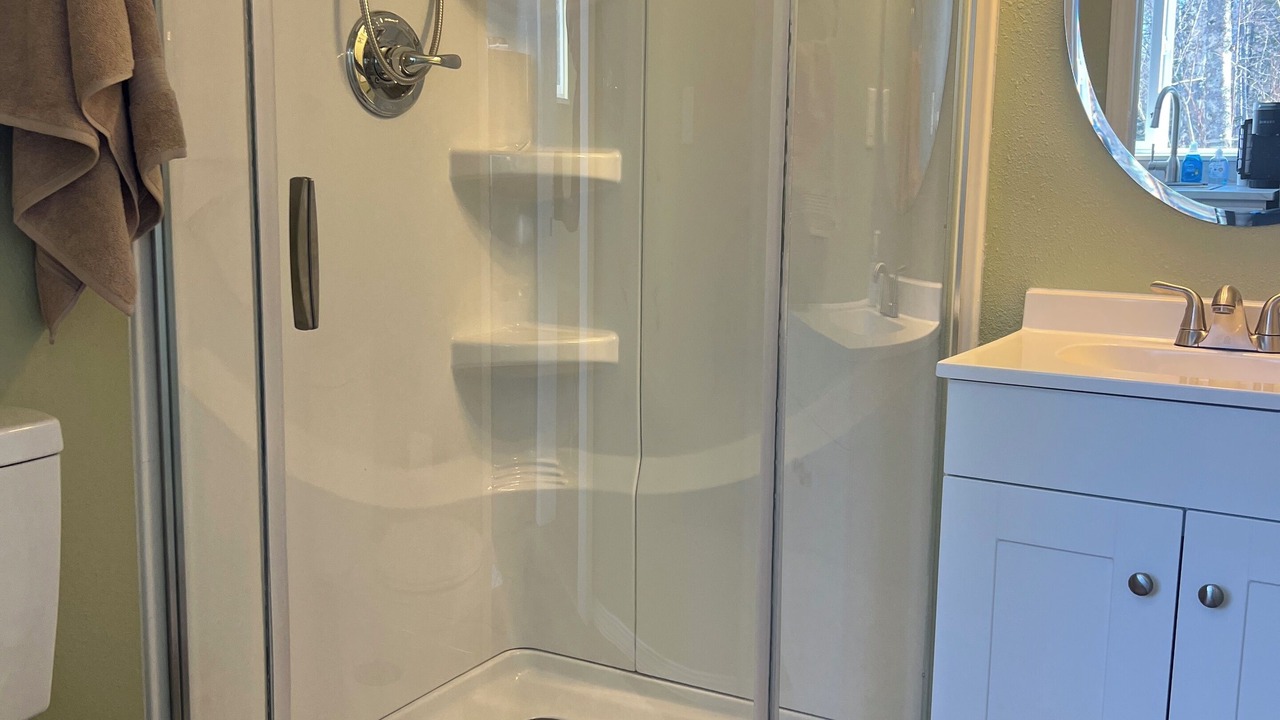 Photo of Bathroom in Meadow Lakes