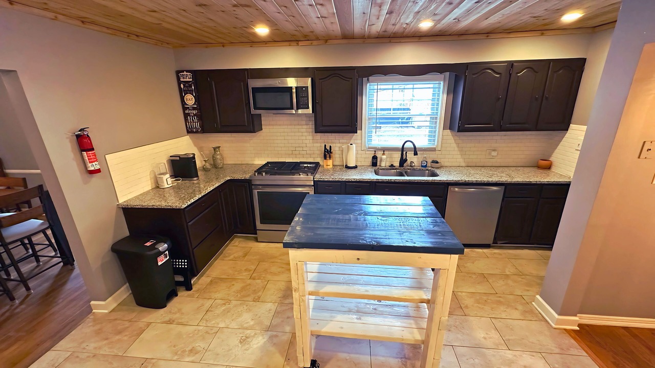 Photo of Kitchen in Near East Columbus