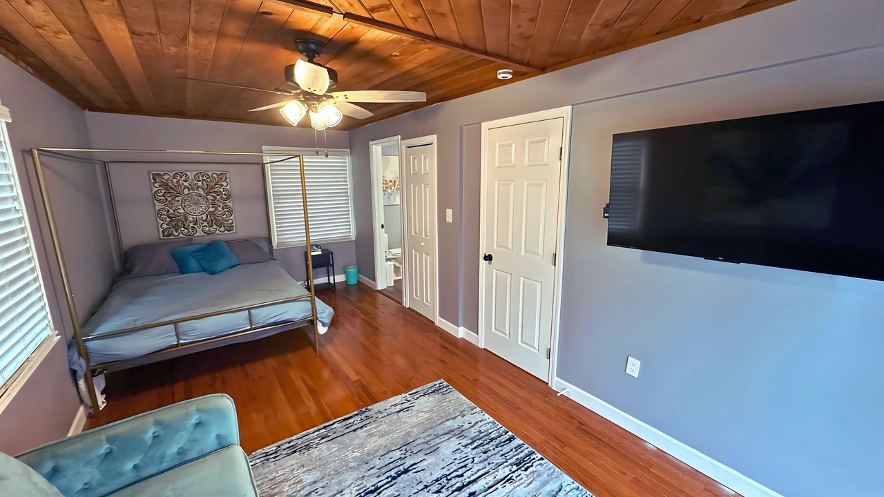 Photo of Bedroom in Near East Columbus