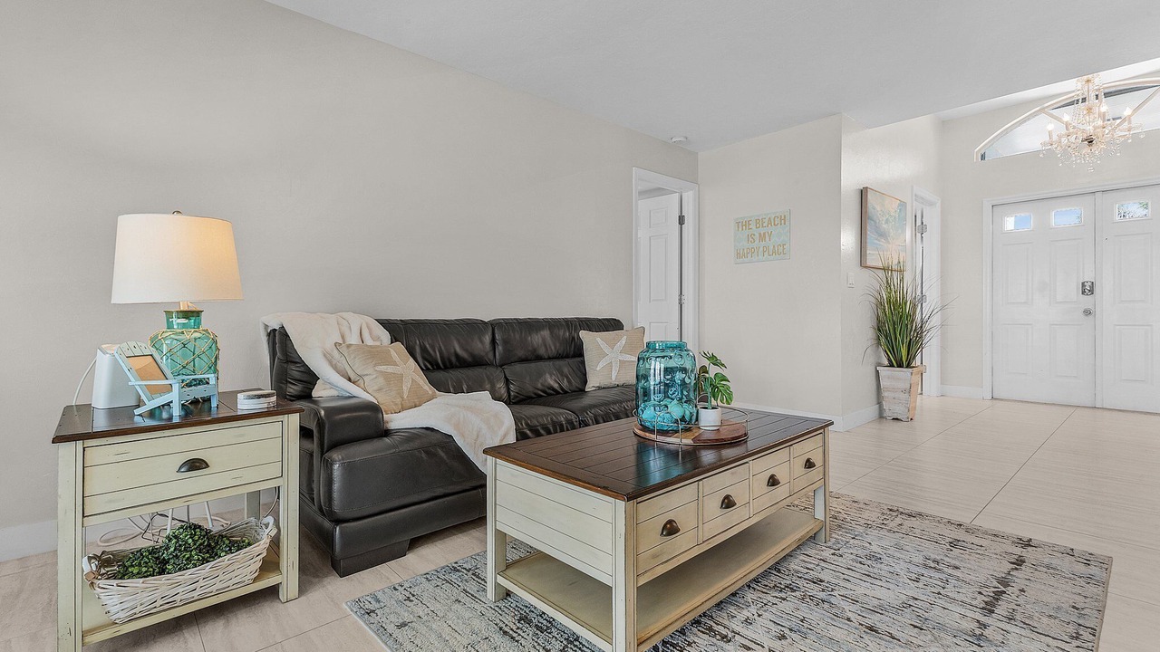 Photo of Livingroom in Eight Lakes