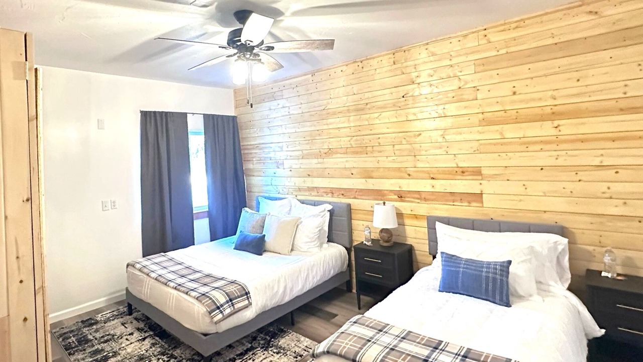 Photo of Bedroom in Homer