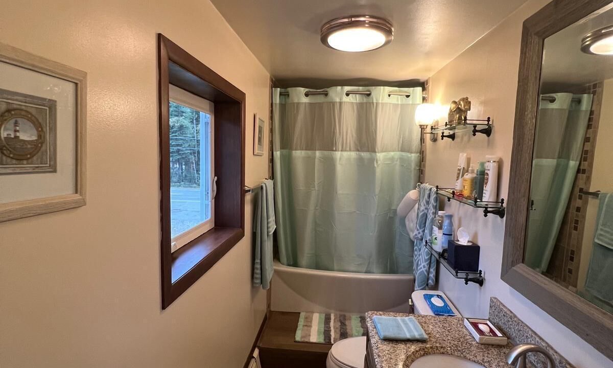 Photo of Bathroom in North Pole