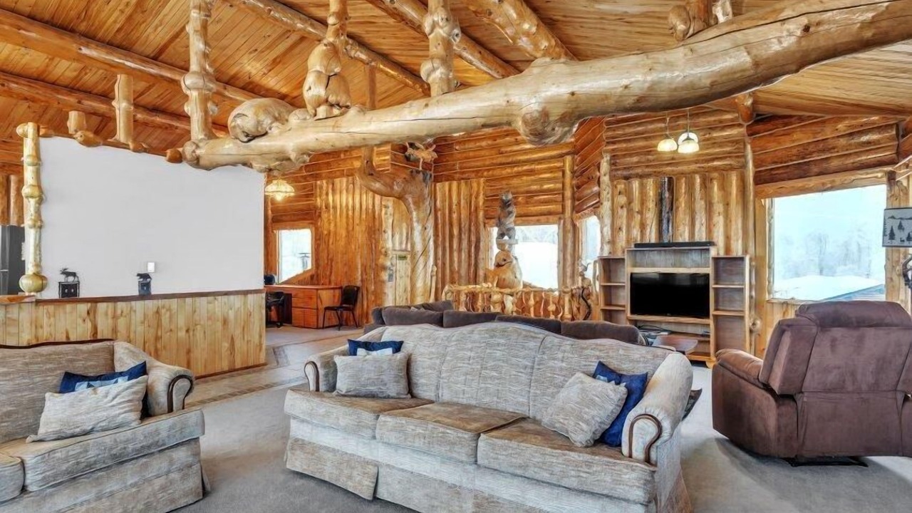 Photo of Livingroom in Harding-Birch Lakes