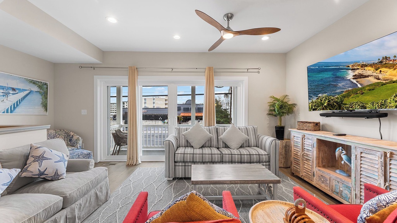 Photo of Livingroom in Caine Woods