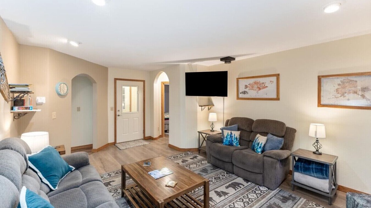 Photo of Livingroom in Questa Woods
