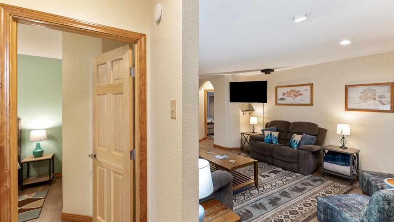 Photo of Livingroom in Questa Woods