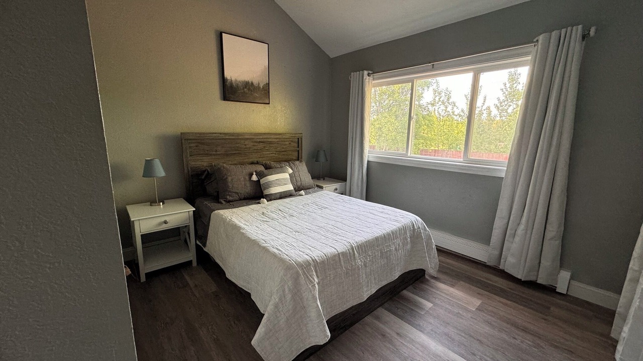 Photo of Bedroom in Old Seward - Oceanview