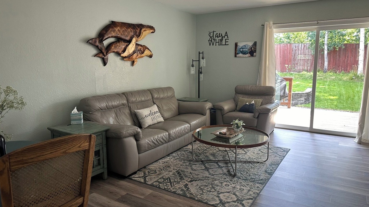 Photo of Livingroom in Old Seward - Oceanview