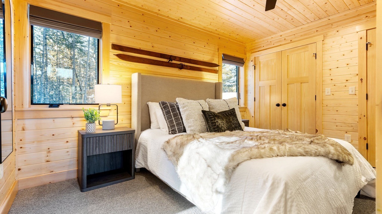 Photo of Bedroom in Bethel
