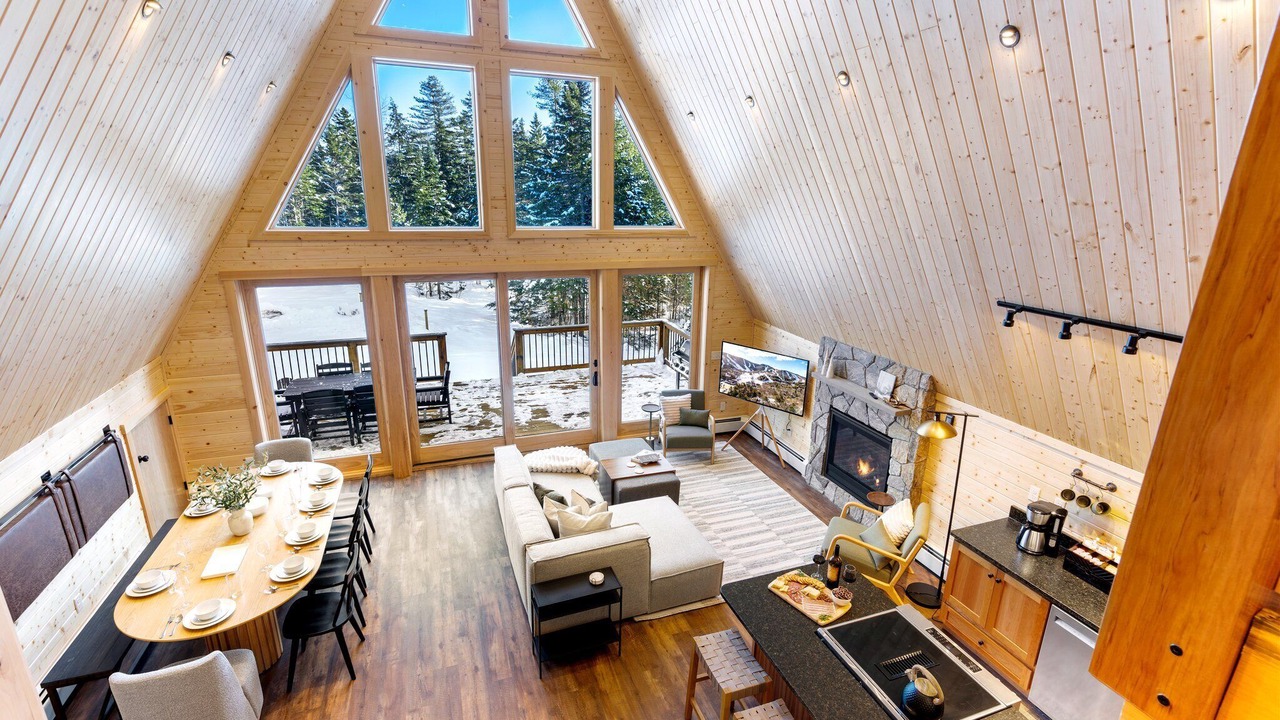 Photo of Livingroom in Bethel