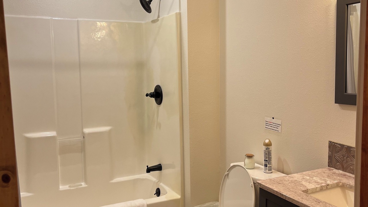 Photo of Bathroom in Chiniak