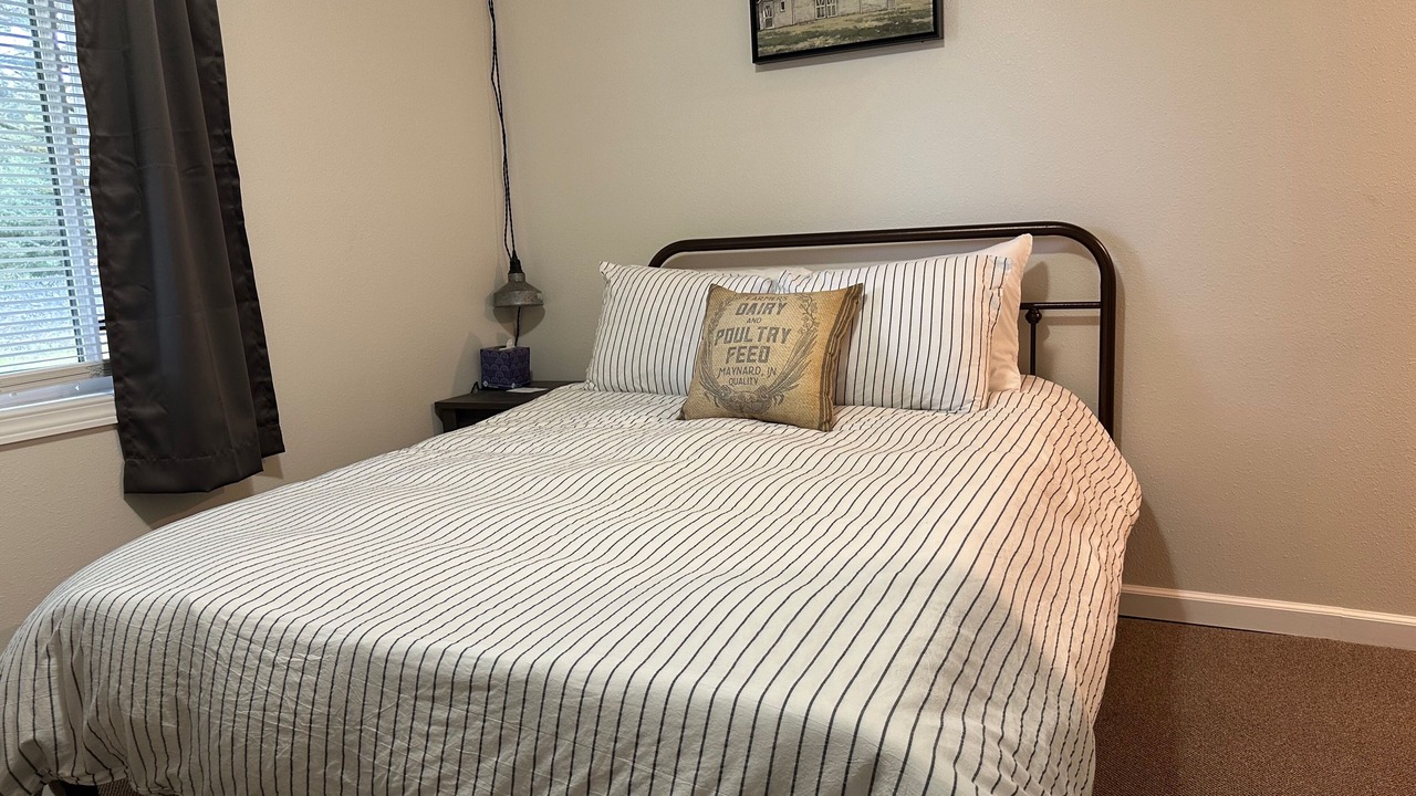 Photo of Bedroom in Chiniak