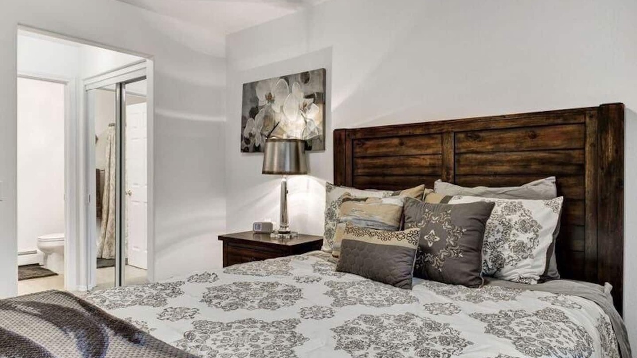 Photo of Bedroom in University Area