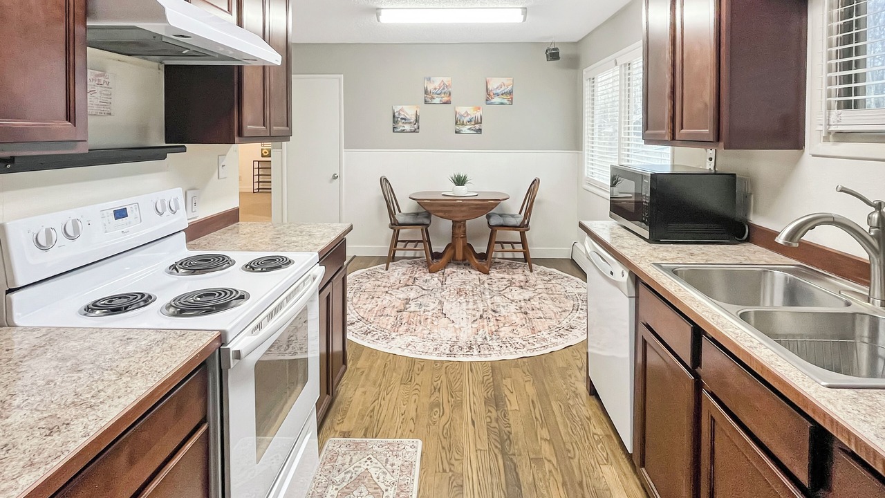 Photo of Kitchen in Huffman - O' Malley
