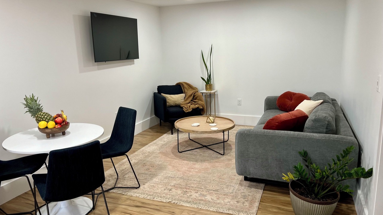 Photo of Bedroom in Oakland