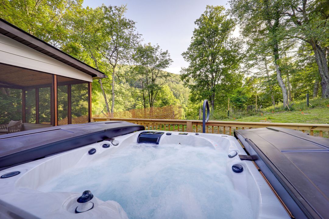 Photo of Outdoor in Bakersville