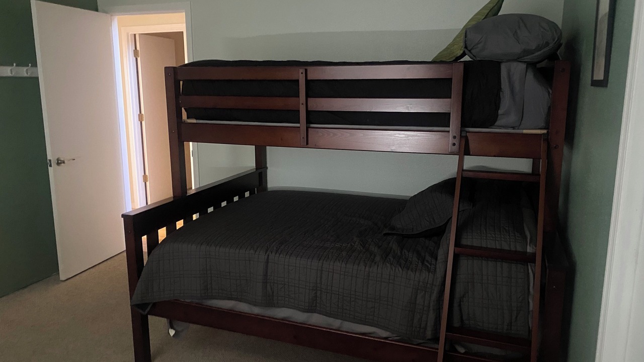 Photo of Bedroom in Kodiak