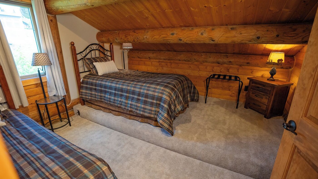 Photo of Bedroom in Fritz Creek
