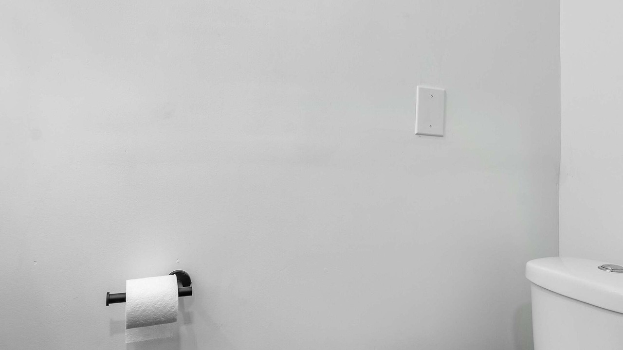 Photo of Bathroom in Weinland Park