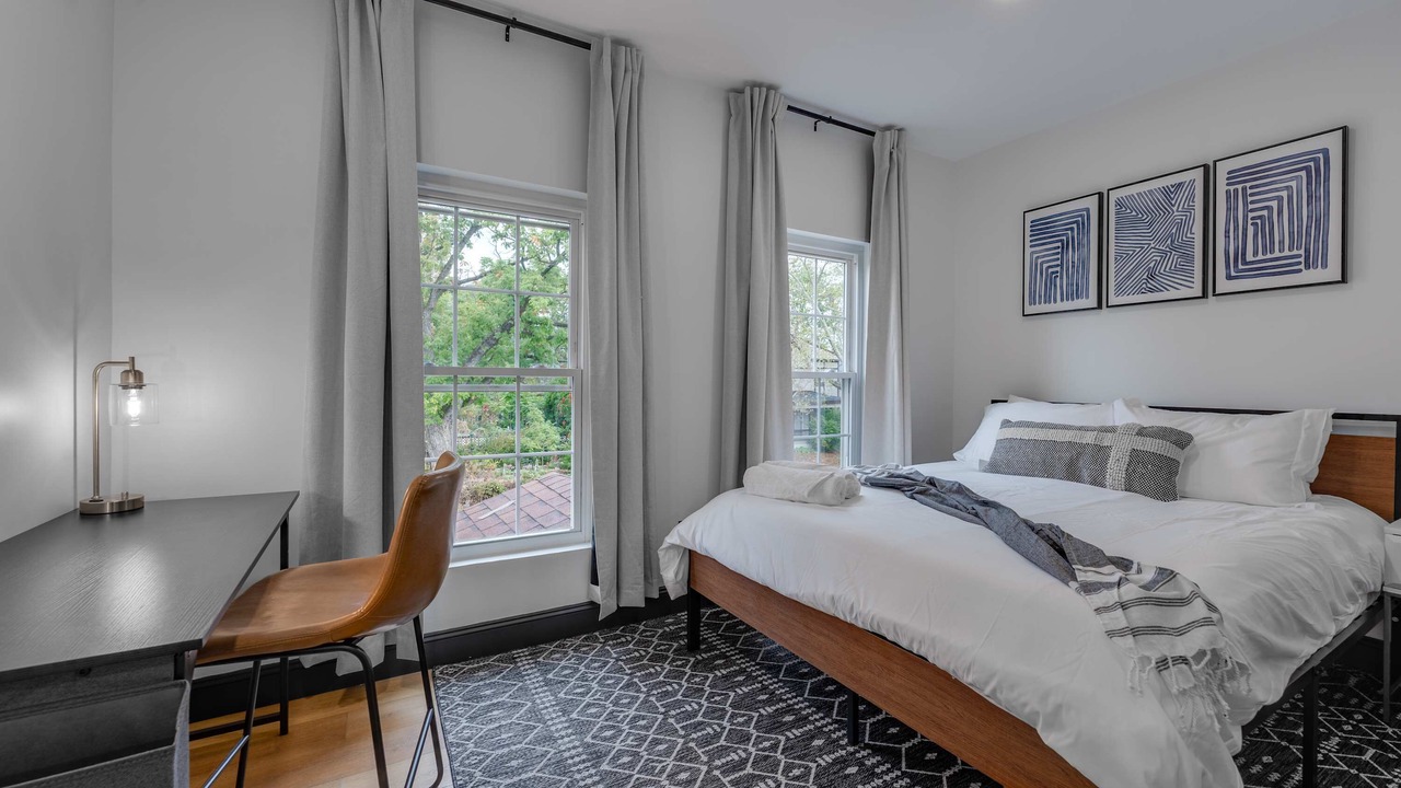 Photo of Bedroom in Weinland Park