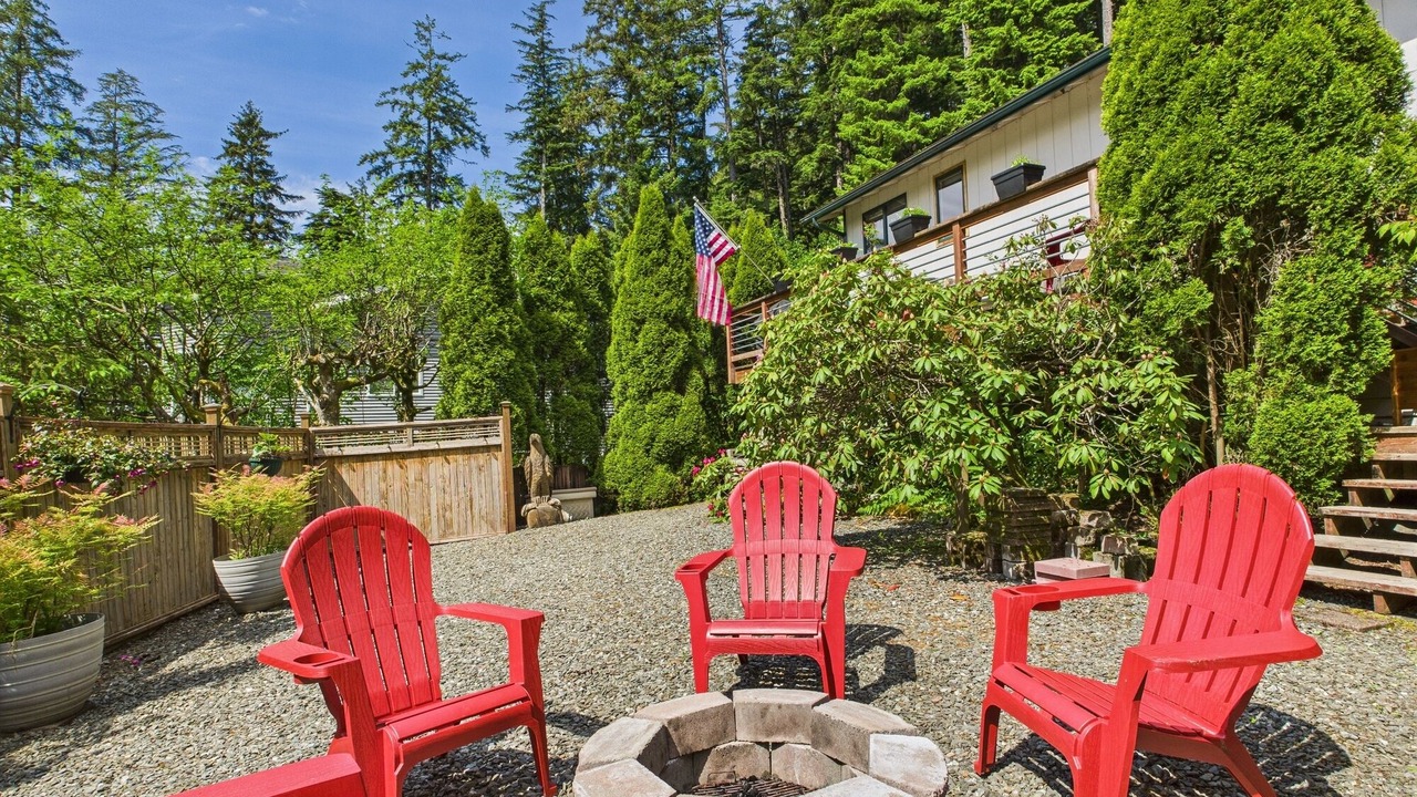 Photo of Patio Balcony in Mendenhall Valley
