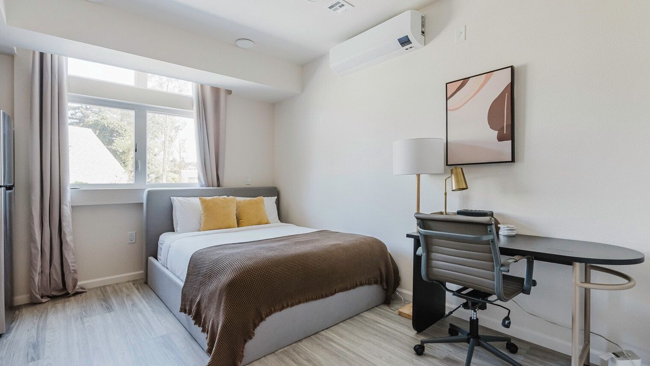 Photo of Bedroom in South Berkeley