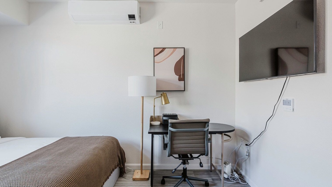 Photo of Bedroom in South Berkeley