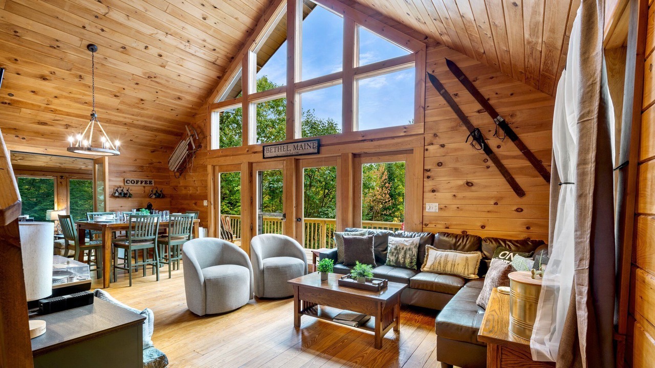 Photo of Livingroom in Bethel