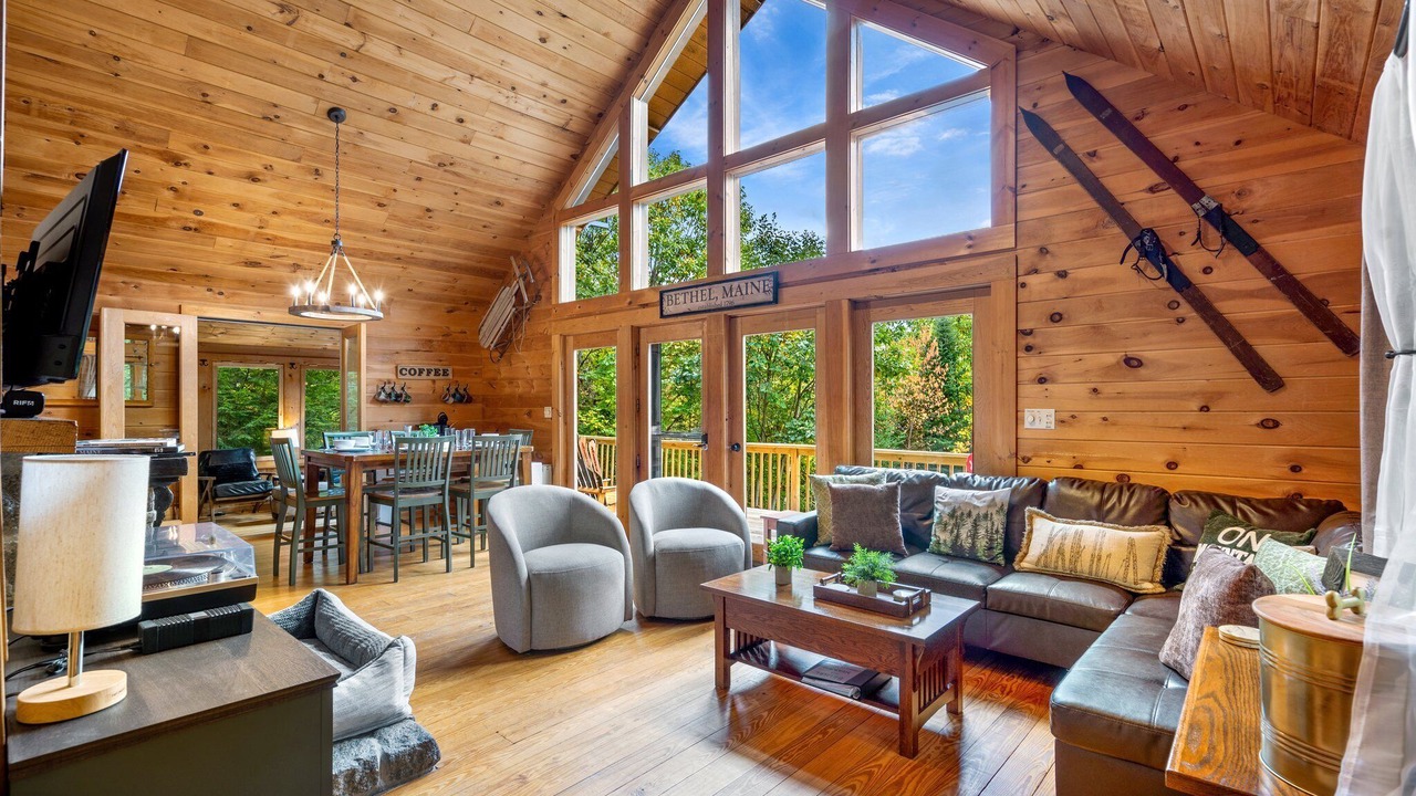 Photo of Livingroom in Bethel