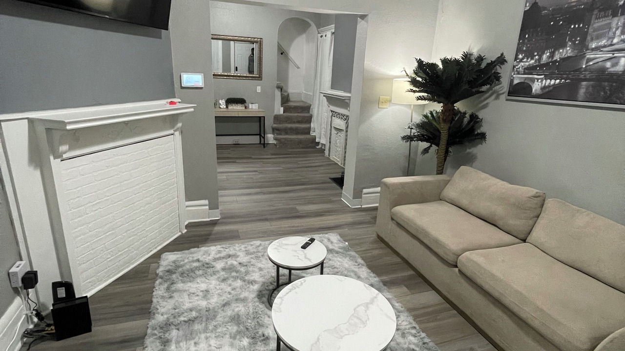 Photo of Livingroom in Olde Towne East