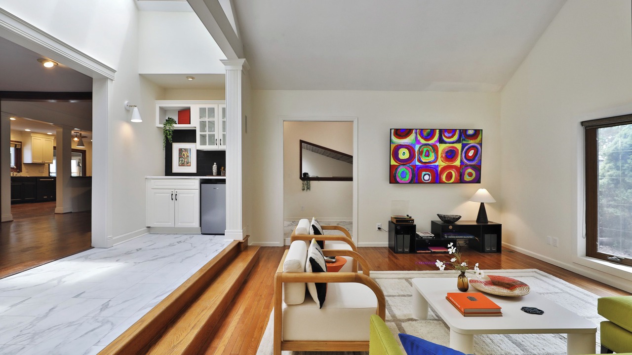 Photo of Livingroom in Upper Arlington