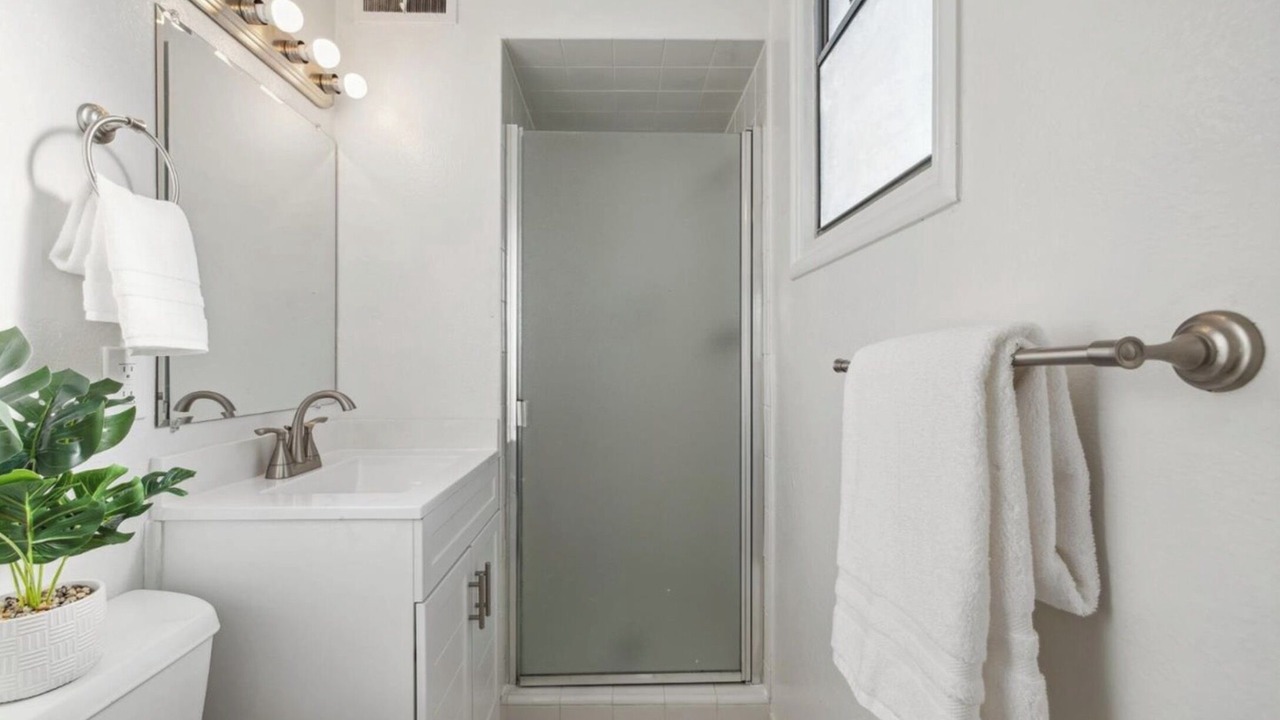 Photo of Bathroom in East Palo Alto