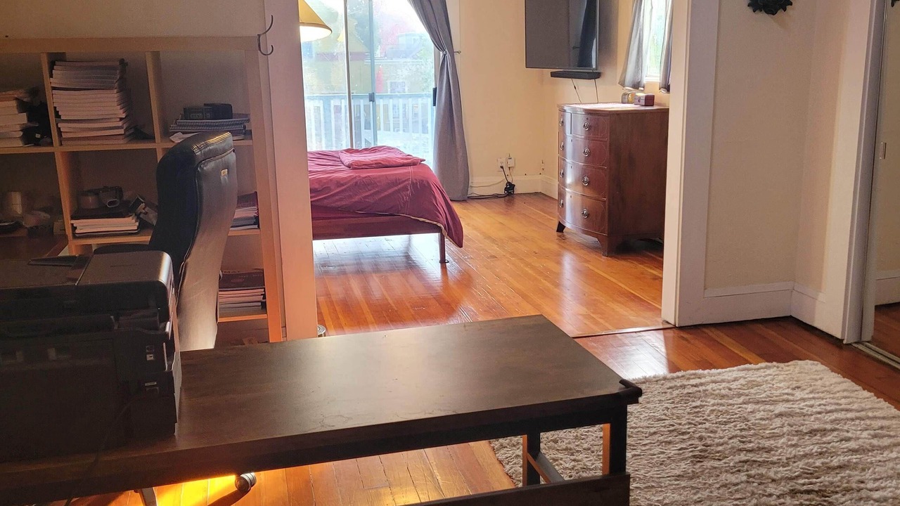 Photo of Bedroom in South Berkeley