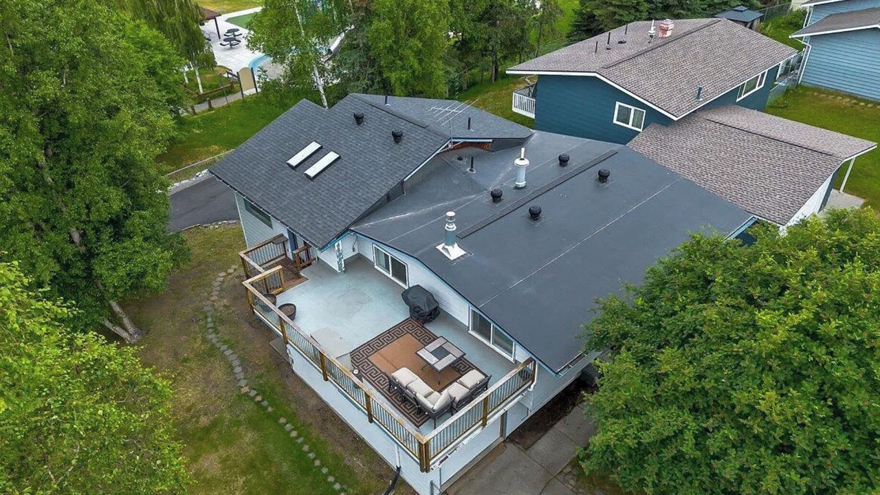 Photo of Outdoor in Tudor Area